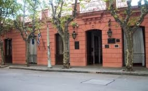 Conferencia "Cuarenta plantas medicinales de Durazno", a cargo del Dr. Octavio Meneghetti.