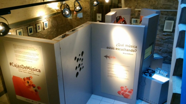 La muestra "#CajasdeM&uacute;sica" se presenta en el Museo de AGADU