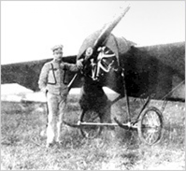 Gral. Ces&aacute;reo Berisso, fundador d ela Aviaci&oacute;n Militar en Uruguay.