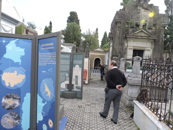 La exposici&oacute;n atrae la atenci&oacute;n de visitantes